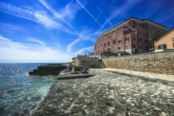 Rotonda Inn Novigrad Novigrad Istria エクステリア 写真