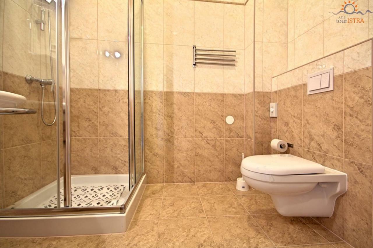 Rotonda Inn Novigrad Novigrad Istria エクステリア 写真