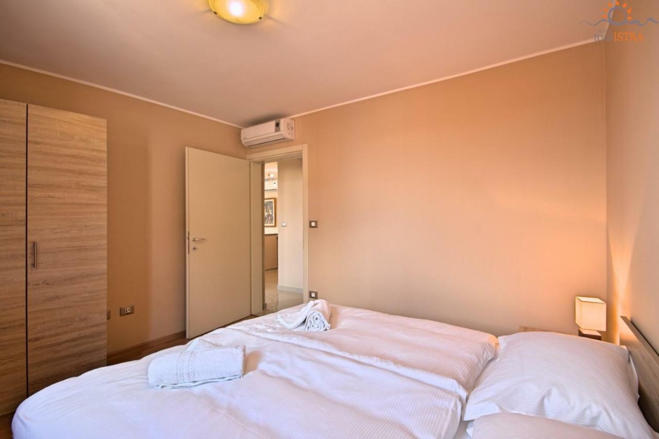 Rotonda Inn Novigrad Novigrad Istria エクステリア 写真