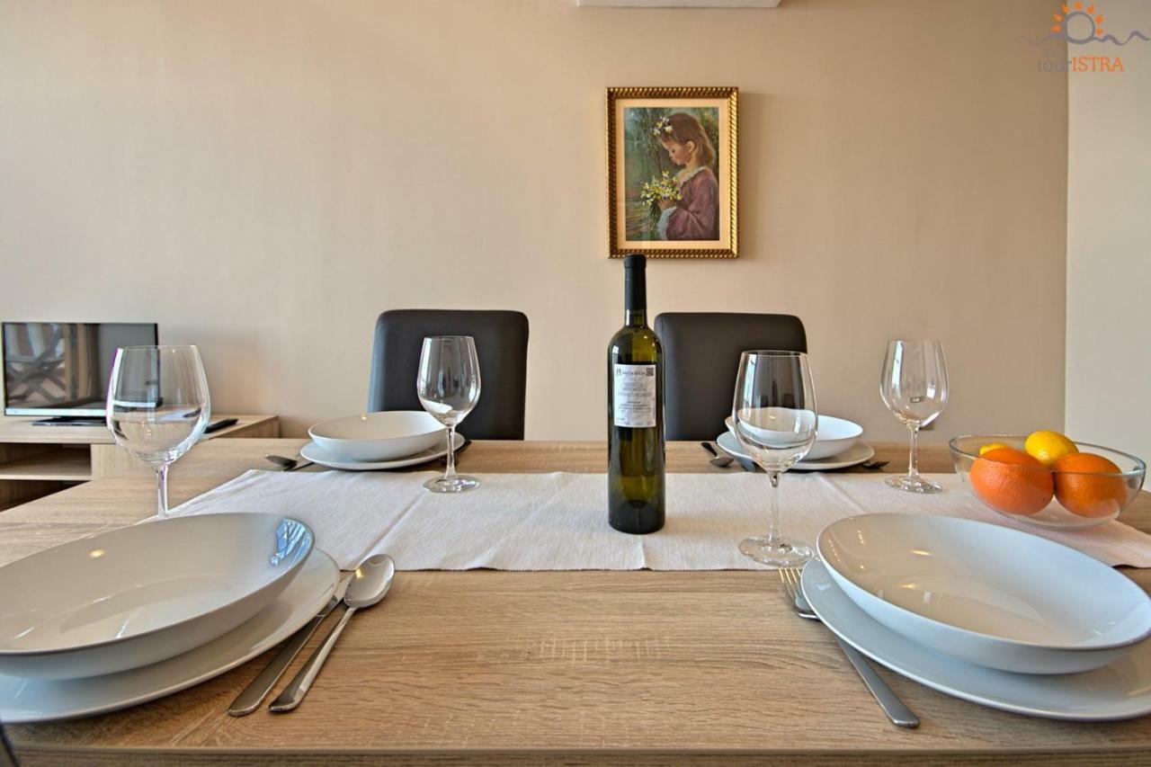 Rotonda Inn Novigrad Novigrad Istria エクステリア 写真