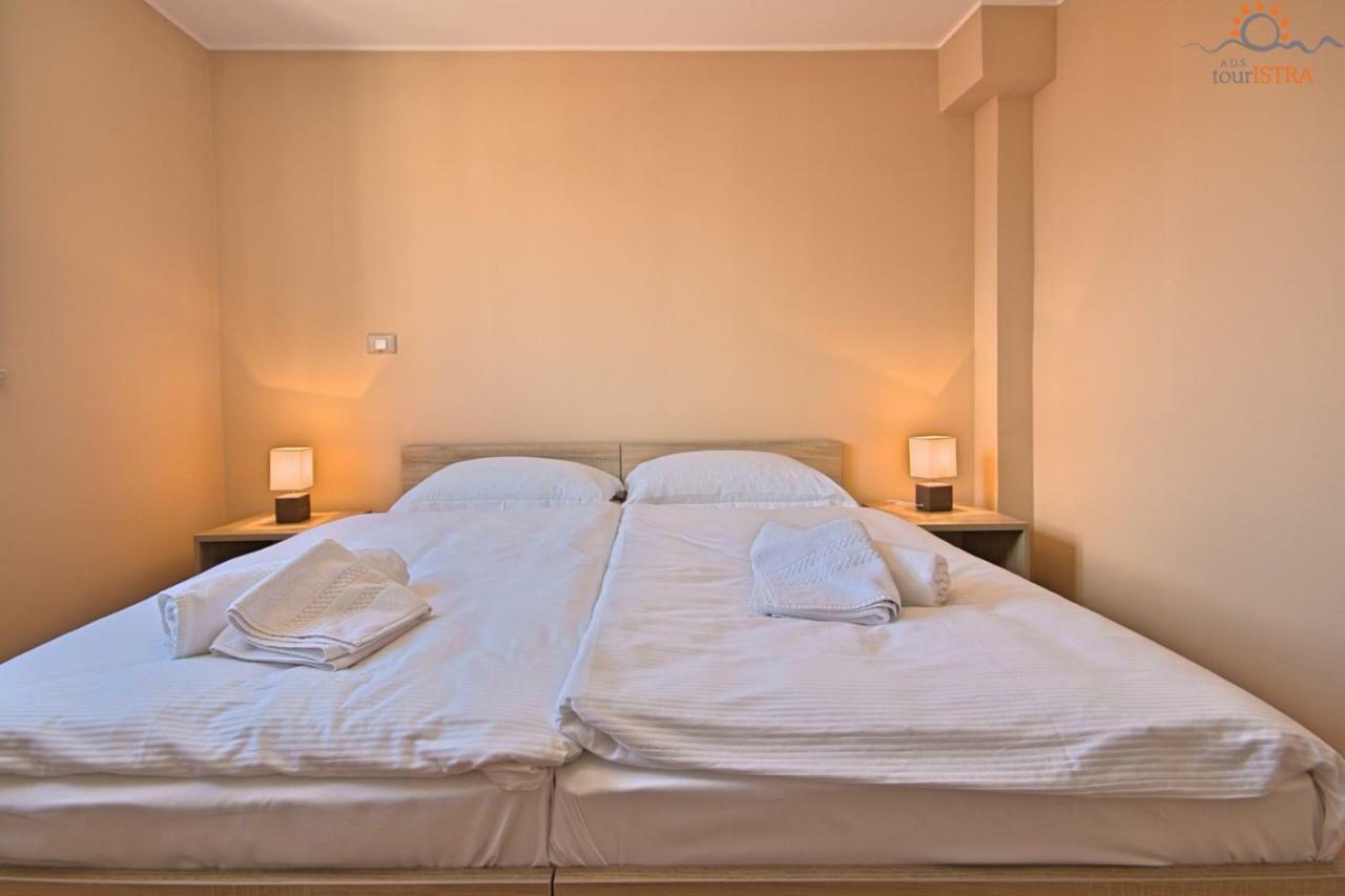 Rotonda Inn Novigrad Novigrad Istria エクステリア 写真